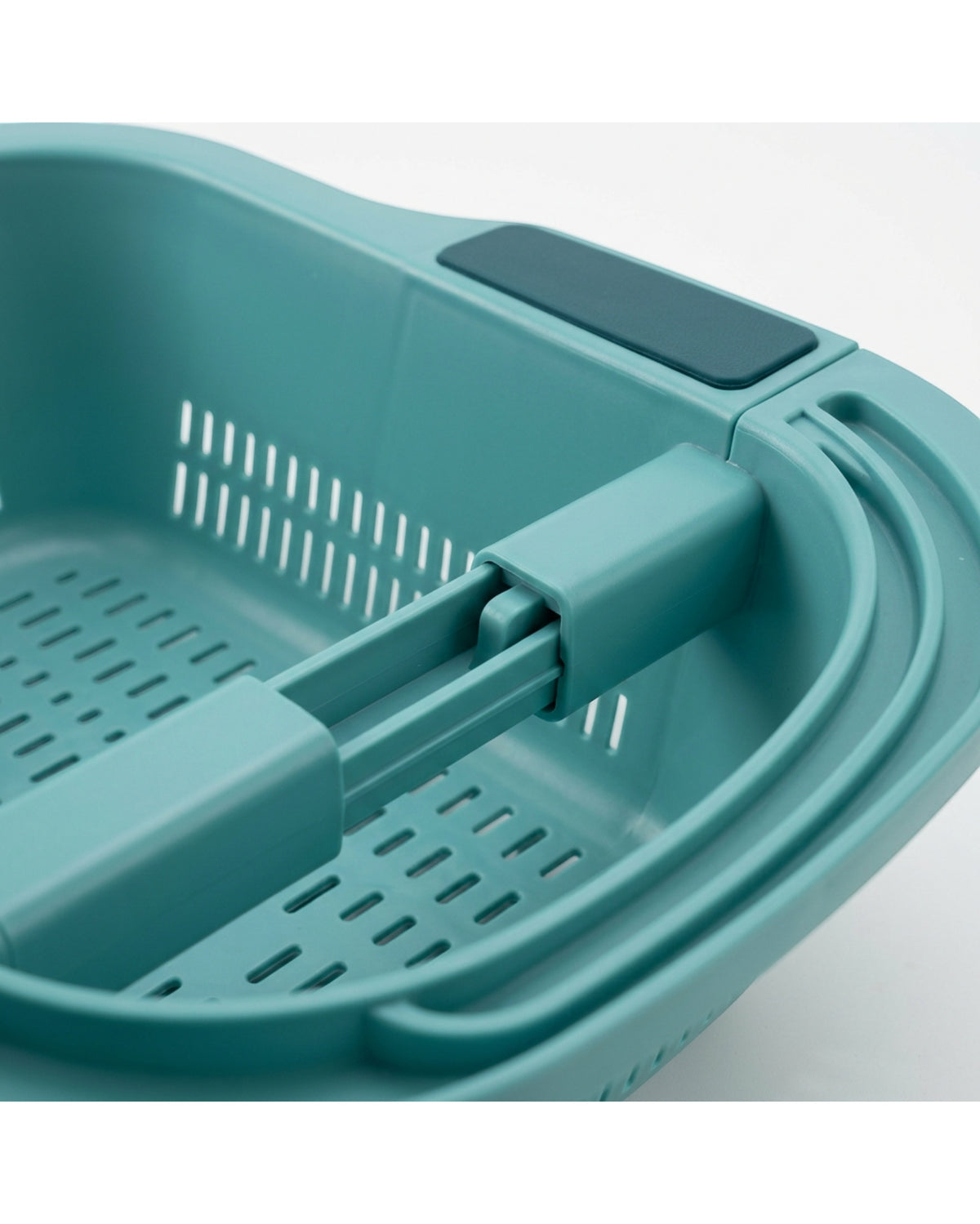 Zocns Expandable Over-Sink Vegetable Colander 36-54 cm Teal - Detail view